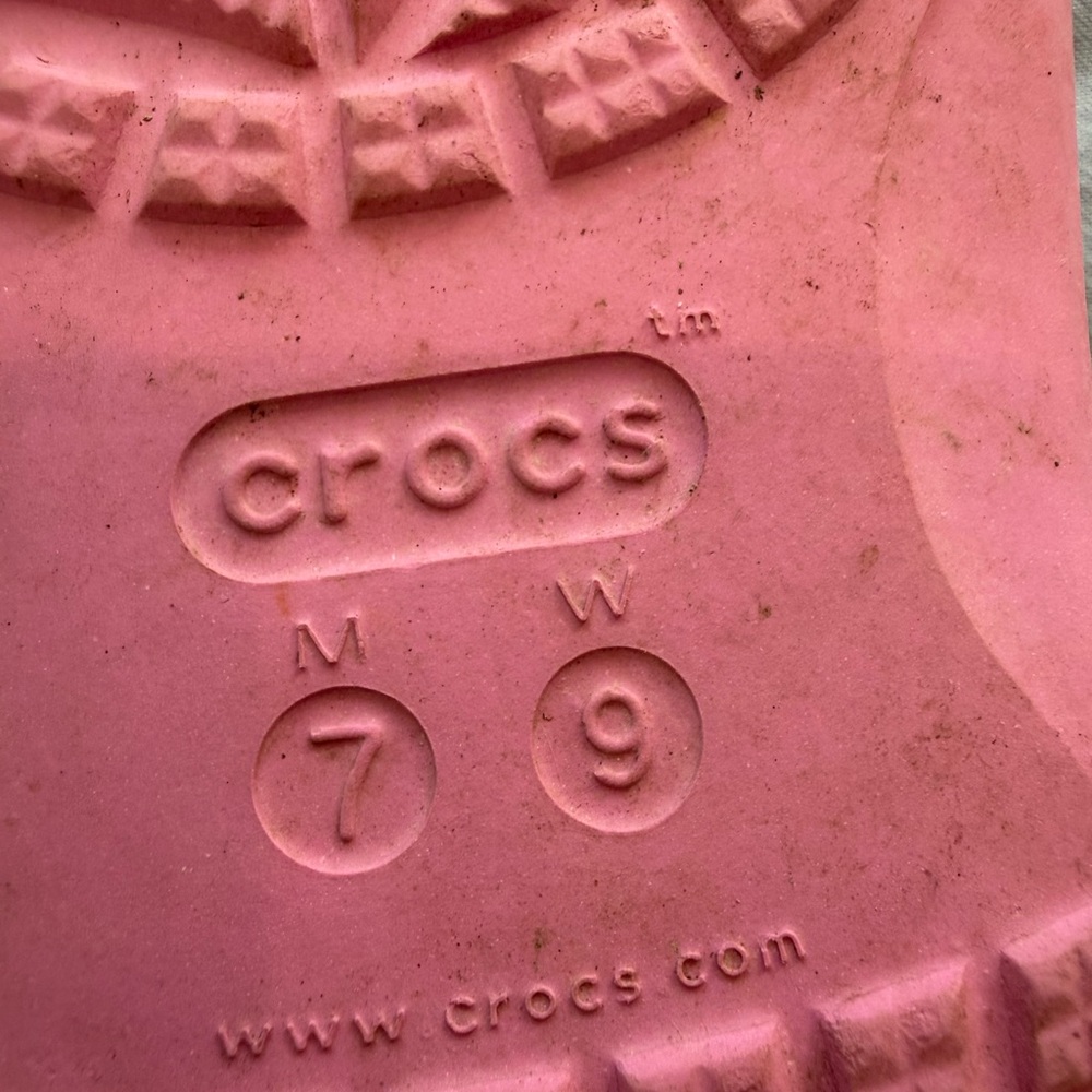 CROCS Pink Slide Sandals - Picture 4 of 4